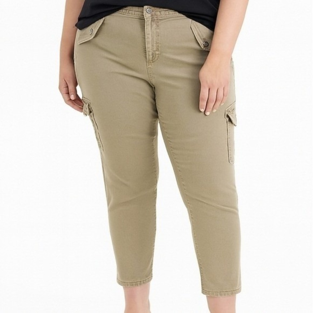 Torrid Olive Green Pants Womens Plus Size 22‎ Casual Pockets High Rise Cropped